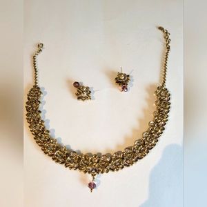 Necklace & matching earrings